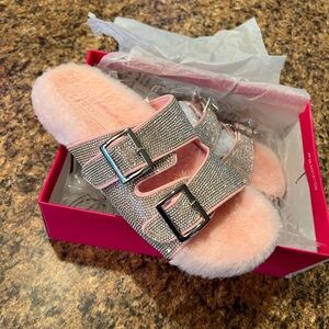 NIB Shoedazzle Furry Rhinestone Slides Sandals